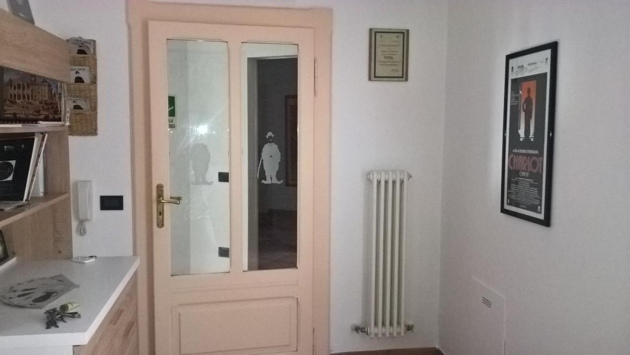 Bed and Breakfast Charlie Chaplin Tamara Zewnętrze zdjęcie